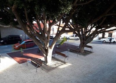 Plaza y parque infantil Hilario García